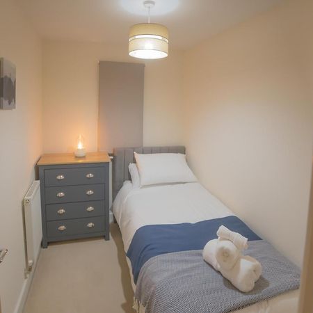 Sleeps9 Parking&Garage 17 Mins To Gatwick, 30 To London Villa Merstham Eksteriør billede