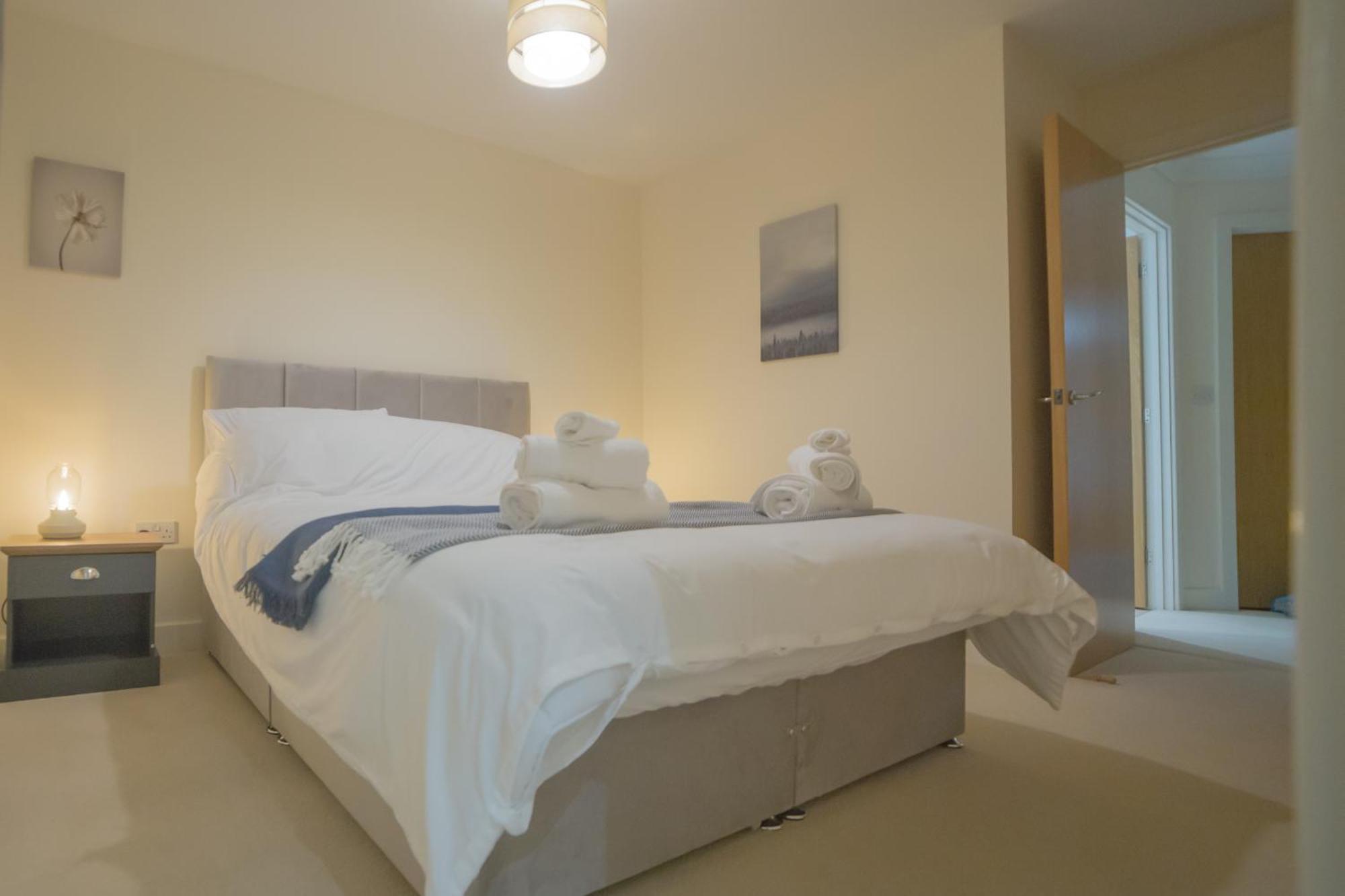 Sleeps9 Parking&Garage 17 Mins To Gatwick, 30 To London Villa Merstham Eksteriør billede